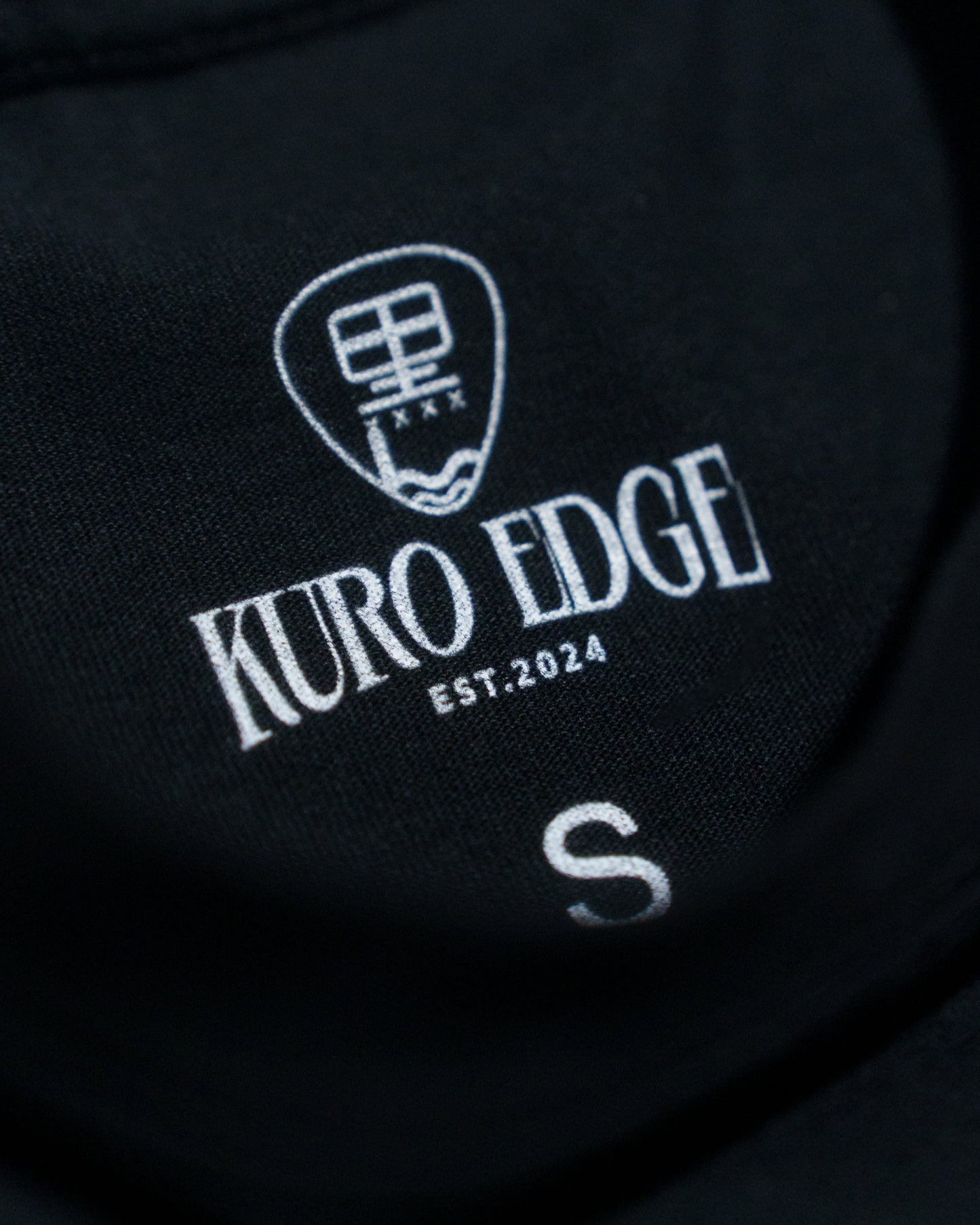 KURO EDGE Kyoku - Neko Amplifier Graphic T-Shirt